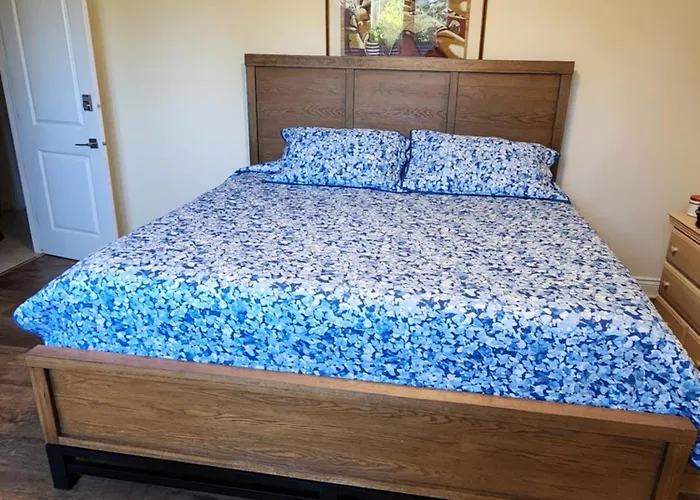 Queen Guest Apartment