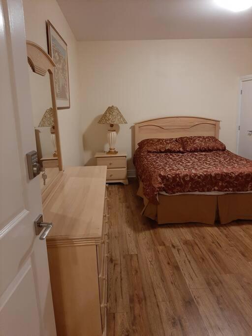Queen Guest Apartment *