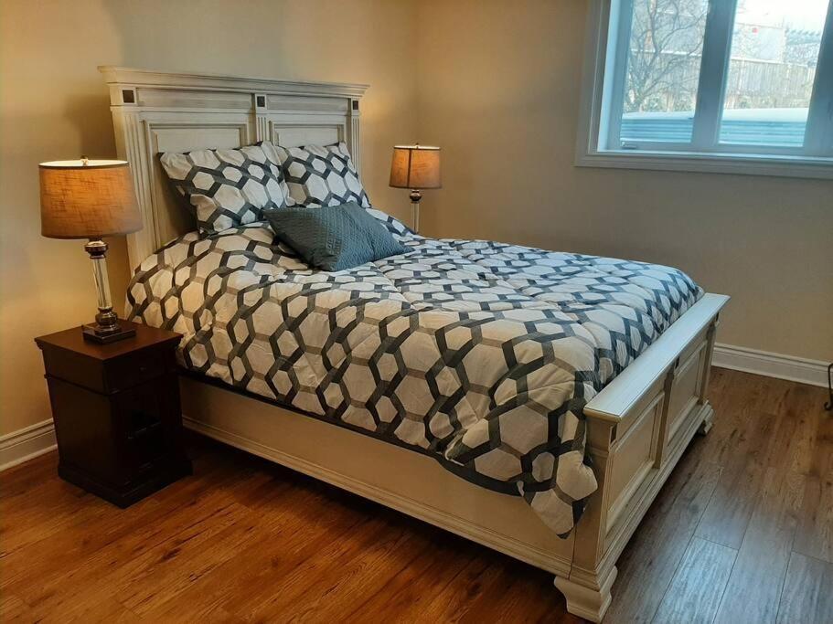 Queen Guest Apartment Ottawa