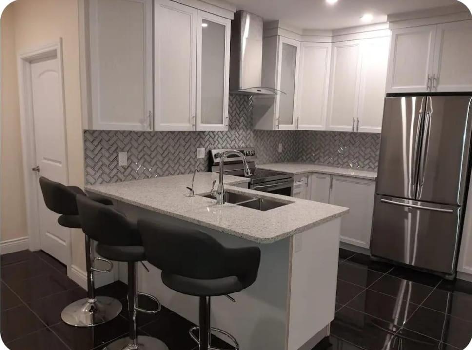 Queen Guest Apartment Ottawa