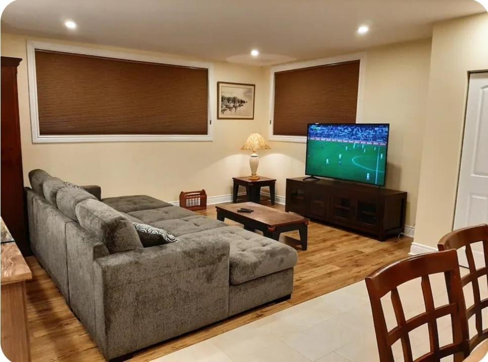 Queen Guest Apartment *